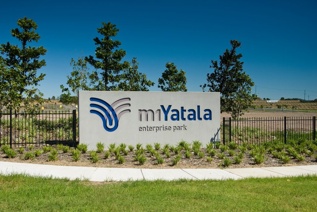 Image of m1 Yatala Enterprise Park signage wall