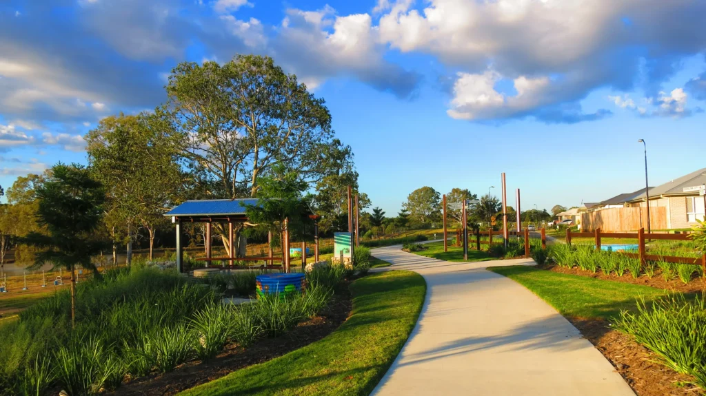 Stoneleigh East Park - Landscape Designer